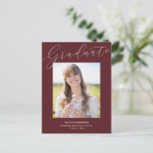 Burgundy Script Graduate 1-Foto Abschluss Postkarte (Stehend Vorderseite)