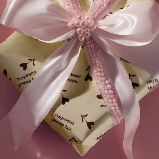 Burgundy Script Hearts on Cream– Valentine Pattern Geschenkpapier Set