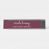 Burgundy Script | Stilvolle Monogram modern Schreibtischnamensplakette (Vorderseite )