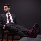 Burgundy & Silver Bitcoin Crypto-Münzmuster Krawatte