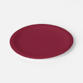 Burgundy Solid Color Pappteller (Schrägansicht)