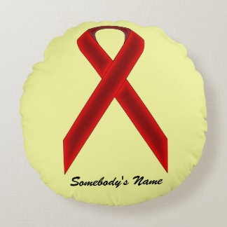 Burgundy Standard Ribbon von Kenneth Yoncich Rundes Kissen