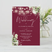 Burgundy String Lights Floral QR Code Wedding Einladung (Stehend Vorderseite)