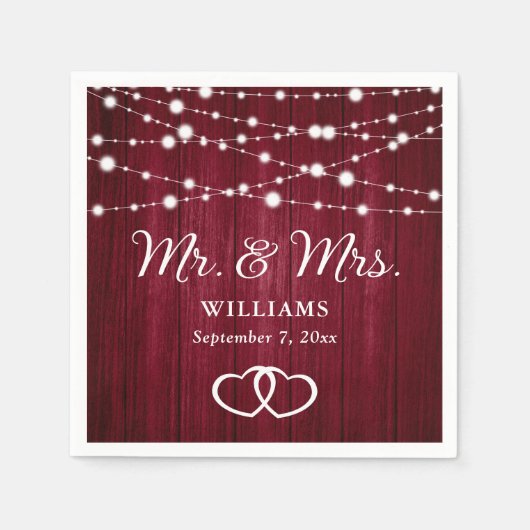 Burgundy String Lights Herz rustikale Holzhochzeit Serviette (Vorderseite)
