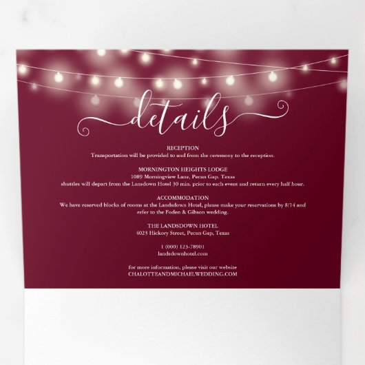 Burgundy String Lights Script Monogram Wedding Dreifach Gefaltete Einladung (Innen Erste Seite)