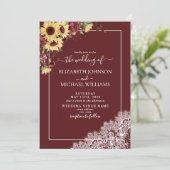 Burgundy Sunflower Rustic Script Foto Wedding Einladung (Stehend Vorderseite)