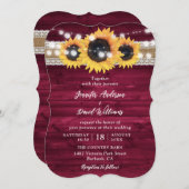 Burgundy Sunflower String Lights Wood Wedding Einladung (Vorne/Hinten)