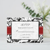 Burgundy Swirl Wedding RSVP Karte (Stehend Vorderseite)