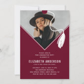 Burgundy Tassel Cap Foto Graduation Party Einladung (Vorderseite)