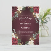 Burgundy Velvet Floral Christmas Wedding Einladung (Stehend Vorderseite)