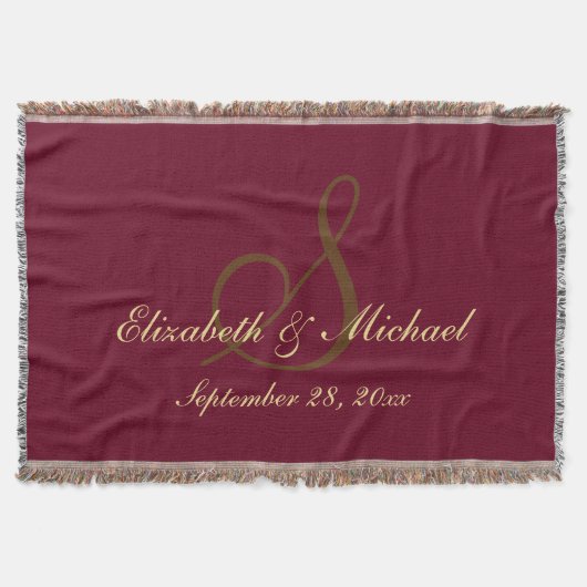 Burgundy Wedding Bridge Groom Name Date Monogram Decke (Vorderseite)