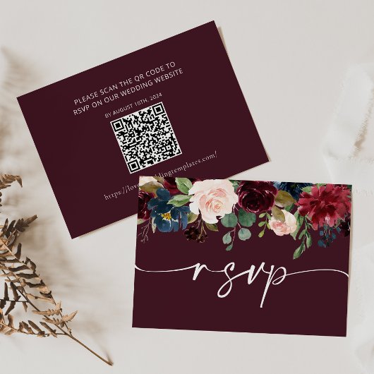 Burgundy Wedding RSVP QR Code Card Mitteilungskarte