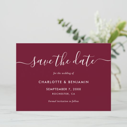 Burgundy Wedding Save The Date (Stehend Vorderseite)