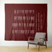 Burgundy Wedding Seating Chart Alphabetical Fabric Wandteppich (Beispiel (Horizontal))