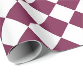 Burgundy White Checker Diamond Pattern Geschenkpapier (Rolleneckpunkt)