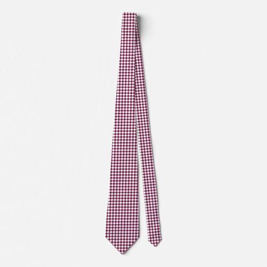 Burgundy White Checker Diamond Pattern Krawatte (Vorderseite)
