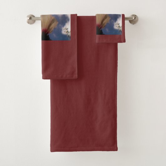 Burgundy White Rose Badhandtuch Set (Insitu)