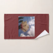 Burgundy White Rose Badhandtuch Set (Handtuch)