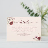 Burgundy Wildblume Wedding Details Umschließkarte Einladung (Stehend Vorderseite)