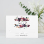 Burgundy Wine Boho Floral Wedding RSVP Karte (Stehend Vorderseite)