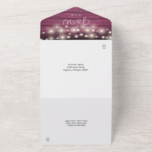 Burgundy Wood String Lights Foto Wedding All In One Einladung (Außenbereich)