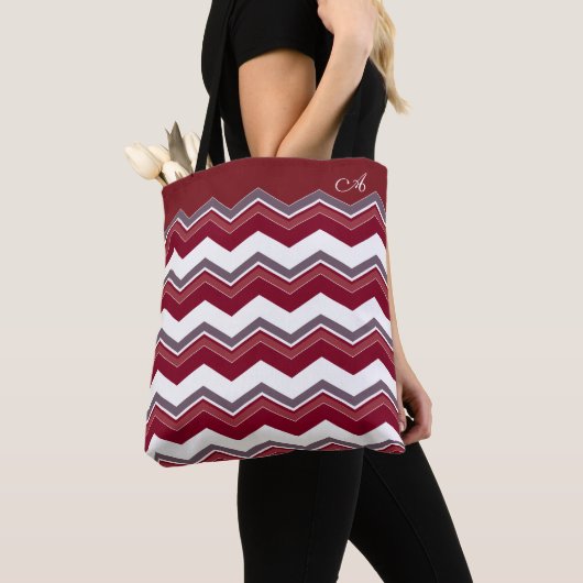 Burgundy-Zickzack Muster mit Monogramm Tasche (Von Nahem)