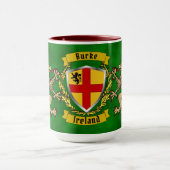 Burke Irish Shield & Griffins Personalisiert Tasse (Zentrum)