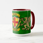 Burke Irish Shield & Griffins Personalisiert Tasse (VorderseiteRechts)
