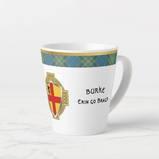 Burke Irish Shield & Tartan Personalisiert Milchtasse (Rechte Ecke)