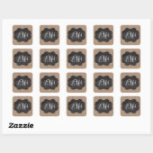 Burlap Chalkboard Look Triple Mit Monogramm Script Quadratischer Aufkleber (Blatt)