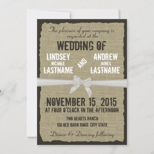 Burlap und Bow Rustic Wedding Einladung (Vorderseite)