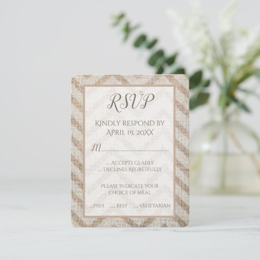Burlap Zickzack Wedding RSVP Card (Stehend Vorderseite)