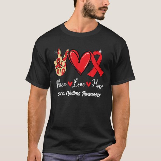 Burn Victims Awareness Peace Love Hope Red Ribbon T-Shirt (Vorderseite)