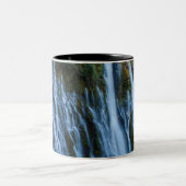 Burney Falls Zweifarbige Tasse (Mittel)