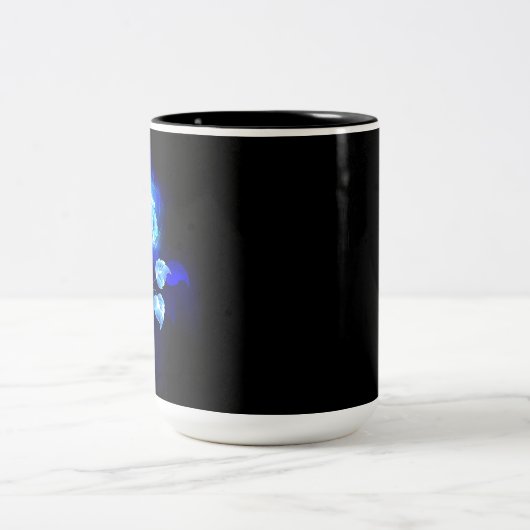 Burning Blue Rose Zweifarbige Tasse (Mittel)