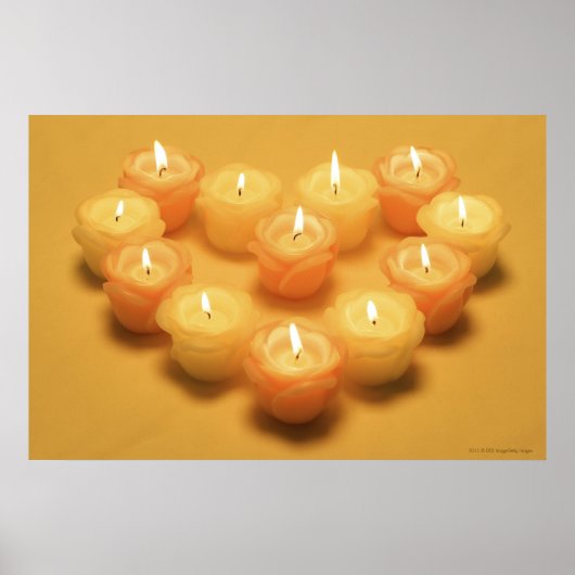 Burning candles arranged in a heart shape poster (Vorne)