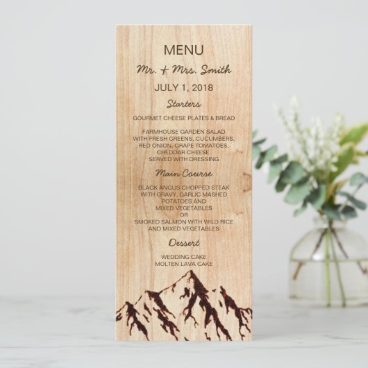 Burnt Mountain in Holz Rustikale Hochzeitsmenü Menükarte (Stehend Vorderseite)