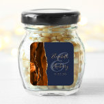 Burnt Orange Agate Gold Navy Blue Wedding Quadratischer Aufkleber<br><div class="desc">Dieser moderne Hochzeitsaufkleber ist mit einem verbrannten Orangen-Aquarell-Geodedesign bestickt mit Imitaten Gold-Glitzer. Anpassen Sie den goldfarbenen Text einfach auf einem dunkelmarineblau blauen Hintergrund an,  mit den Namen der Braut und des Bräutigams in handschriftlicher Kalligraphie über einen großen,  mittelblauen Ampersand.</div>