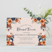 Burnt Orange and Navy Wedding Rehearsal Dinner Einladung (Stehend Vorderseite)