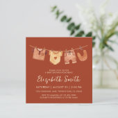 Burnt Orange Baby Clothes Babydusche Einladung (Stehend Vorderseite)