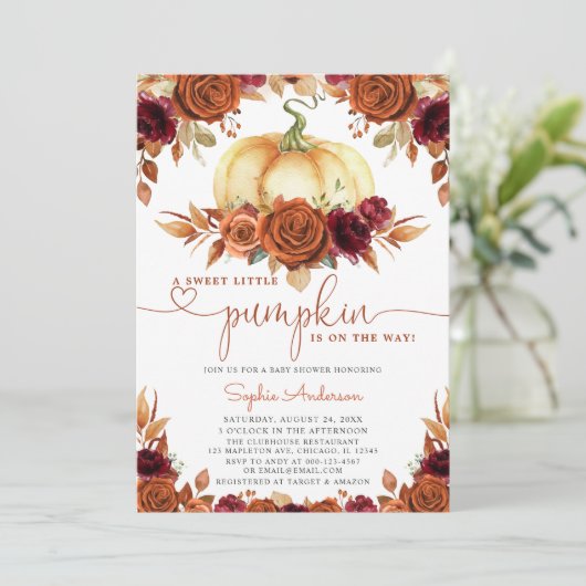 Burnt Orange Burgundy Floral Pumpkin Baby Shower Einladung (Stehend Vorderseite)