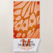 Burnt Orange Butterfly Monogram Junggeselinnen-Abs Strandtuch (Vorderseite)