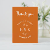 Burnt Orange Floral Botanical Wedple Name Dankeskarte (Stehend Vorderseite)
