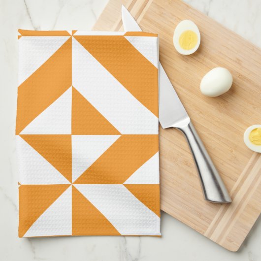 Burnt Orange Geometric Deko Cube Pattern Handtuch (Viertel Falte)