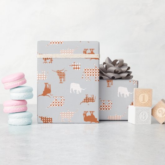 Burnt Orange & Light Gray Gemusterte Longhorns Geschenkpapier (Babyparty)