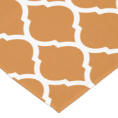 Burnt Orange marokkanisches Quatrefoil Kurzer Tischläufer (Ecke)