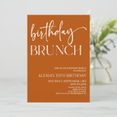 Burnt Orange Minimal Birthday Brunch Party Einladung (Stehend Vorderseite)