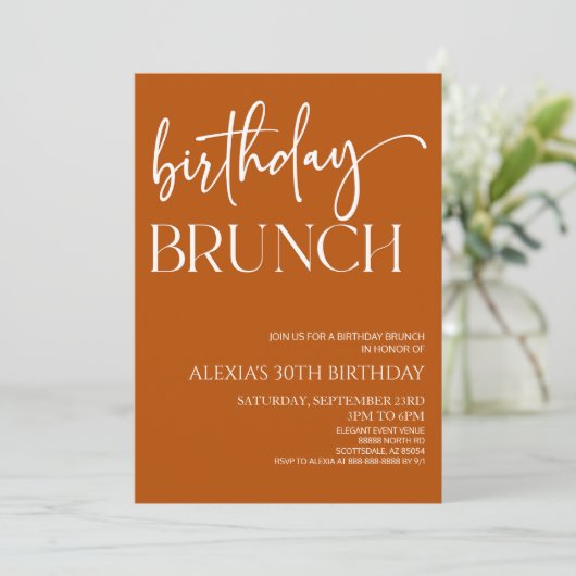 Burnt Orange Minimal Birthday Brunch Party Einladung (Stehend Vorderseite)