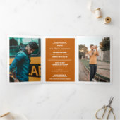 Burnt Orange Modern Textured Foto Abschluss Dreifach Gefaltete Einladung (Innenseite)