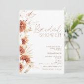 Burnt Orange Rose Boho Floral Brautparty Einladung (Stehend Vorderseite)